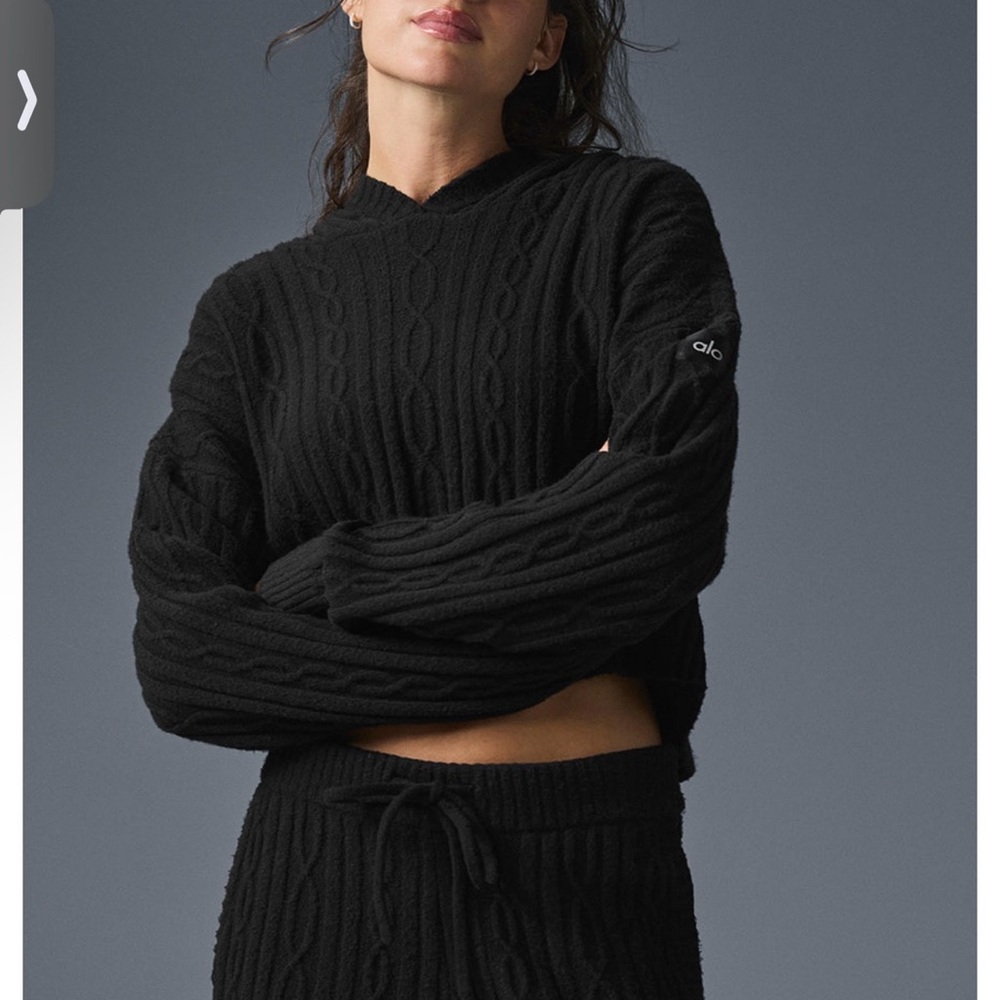 ALO Yoga Black V-Neck Cable Knit Sweat Set